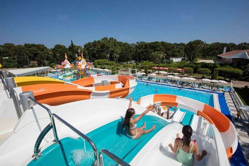 τελευταία εταιρεία περί Ξενοδοχείο Water Park