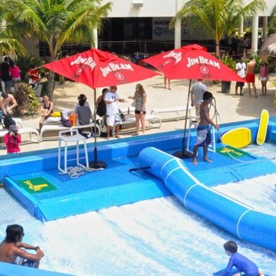 Διπλή/ενιαία Flowrider νερού μηχανή προσομοιωτών σερφ γύρου μπλε χρωματισμένη με το υλικό φίμπεργκλας