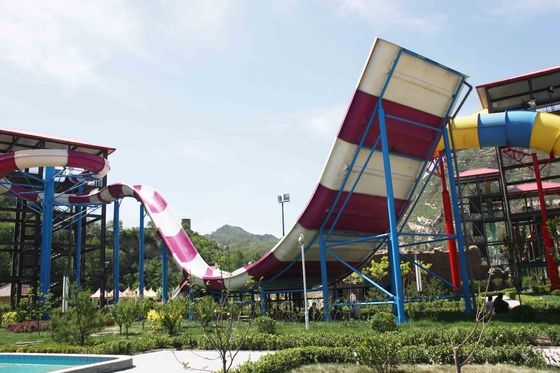 Γιγαντιαίο φίμπεργκλας Waterslides πισινών διέγερσης εξοπλισμού πάρκων Aqua για τους ενηλίκους