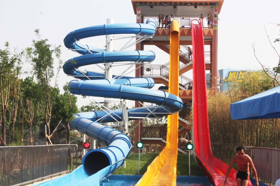 Ζωηρόχρωμος εξοπλισμός πάρκων Aqua, φωτογραφικές διαφάνειες νερού συνήθειας με το γαλβανισμένο πλαίσιο χάλυβα άνθρακα