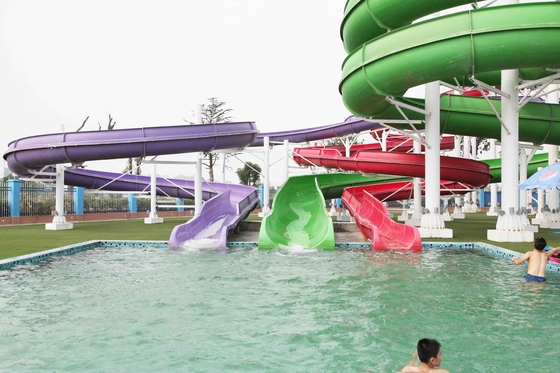 Το προσαρμοσμένο πάρκο οικογενειακού Aqua γλιστρά την υπαίθρια φωτογραφική διαφάνεια νερού φίμπεργκλας για το λούνα παρκ