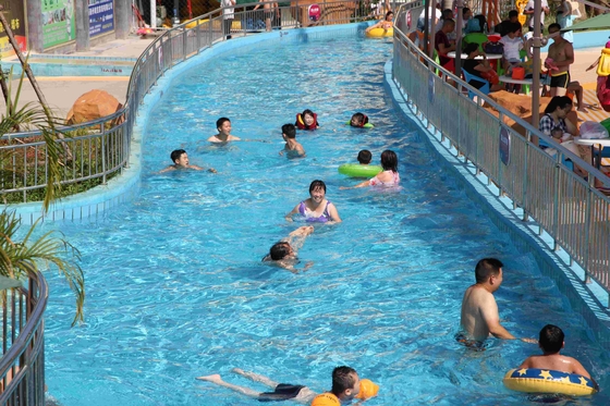 Γίγαντα Lazy River πισίνα Πωλικός Lazy River εξοπλισμός για την οικογένεια