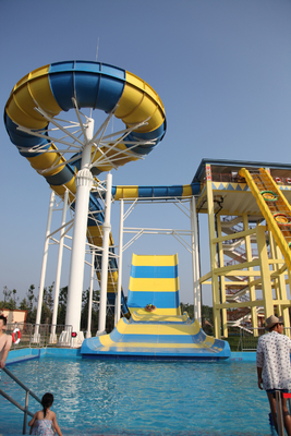 Αναβαθμίστε το Water Park σας με Ανθεκτικές Τσουλήθρες Νερού από Fiberglass για μια Συναρπαστική Βόλτα Boomerang