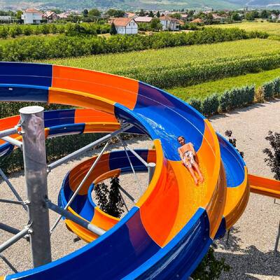 Το Aqua Park Pejë ∙ ∙ 40,000 τετραγωνικά μέτρα Πάρκο Νερού στο Κοσσυφοπέδιο ∙ Vison Waterparks